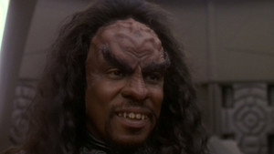 Звездный путь: Дальний космос 9: 5x1