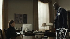 Карточный домик: 2 сезон 10 серия