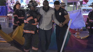 911: Одинокая звезда: 4 сезон 1 серия