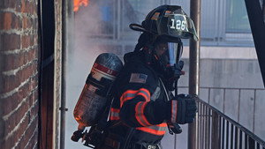 911: Одинокая звезда: 2 сезон 8 серия