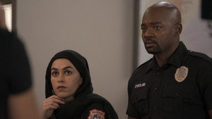 911: Одинокая звезда: 4 сезон 4 серия